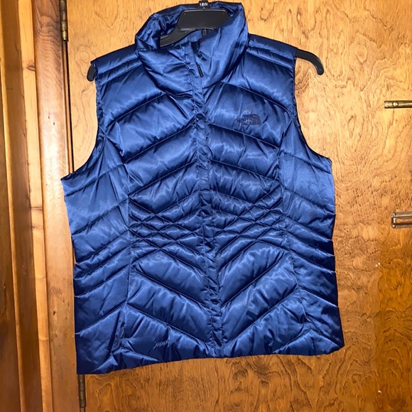 The North Face vest Navy Blue - Picture 1 of 2
